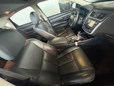 2017 Nissan Altima 2.5 SL   - Photo 6 - Newark, IL 60541