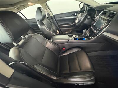 2017 Nissan Maxima 3.5 SL   - Photo 6 - Newark, IL 60541