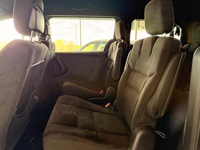 2015 Dodge Grand Caravan SE   - Photo 11 - Newark, IL 60541