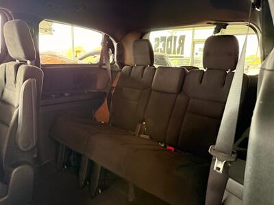 2015 Dodge Grand Caravan SE   - Photo 12 - Newark, IL 60541