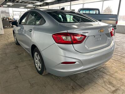 2018 Chevrolet Cruze LS Manual - Photo 3 - Newark, IL 60541