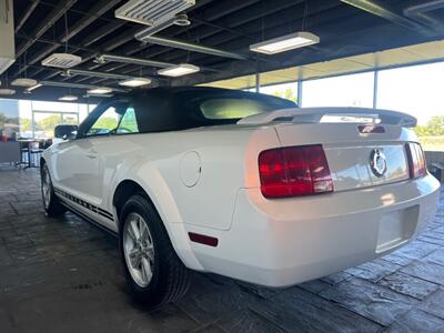 2007 Ford Mustang V6 Deluxe   - Photo 4 - Newark, IL 60541