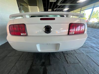 2007 Ford Mustang V6 Deluxe   - Photo 3 - Newark, IL 60541