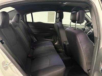 2013 Chrysler 200 Touring   - Photo 8 - Newark, IL 60541