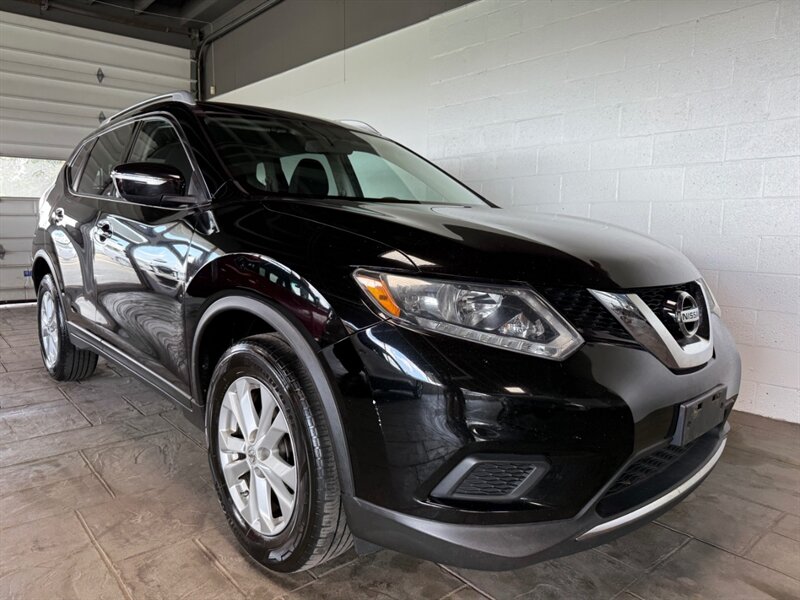 2015 Nissan Rogue SV - Photo 1 - Newark, IL 60541