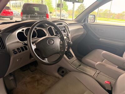 2007 Toyota Highlander   - Photo 8 - Newark, IL 60541