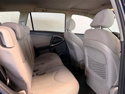 2007 Toyota RAV4 Limited - Photo 10 - Newark, IL 60541