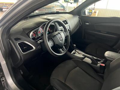 2014 Dodge Avenger SE   - Photo 5 - Newark, IL 60541