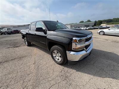 2018 Chevrolet Silverado 1500 LT Z71   - Photo 4 - Newark, IL 60541