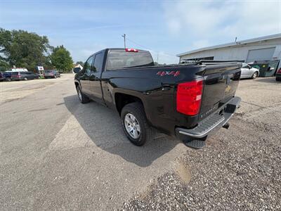 2018 Chevrolet Silverado 1500 LT Z71   - Photo 2 - Newark, IL 60541
