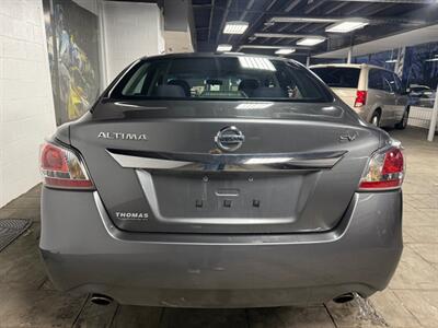 2015 Nissan Altima 2.5 SV - Photo 6 - Newark, IL 60541