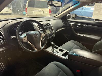 2015 Nissan Altima 2.5 SV - Photo 8 - Newark, IL 60541