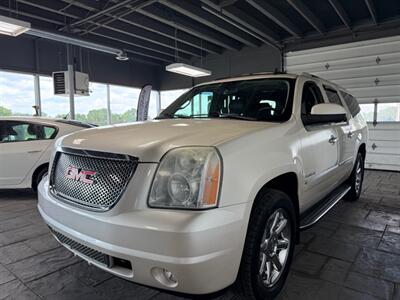 2011 GMC Yukon Denali   - Photo 2 - Newark, IL 60541