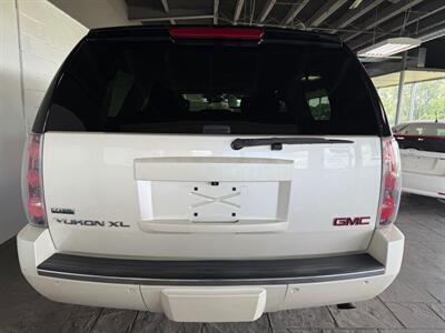 2011 GMC Yukon Denali   - Photo 6 - Newark, IL 60541
