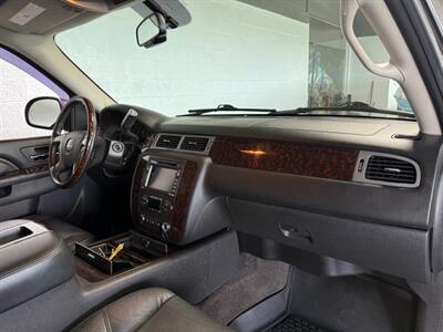 2011 GMC Yukon Denali   - Photo 9 - Newark, IL 60541