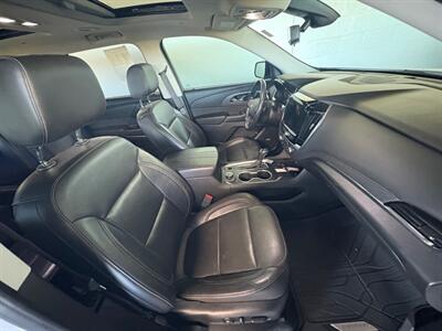 2019 Chevrolet Traverse Premier   - Photo 6 - Newark, IL 60541