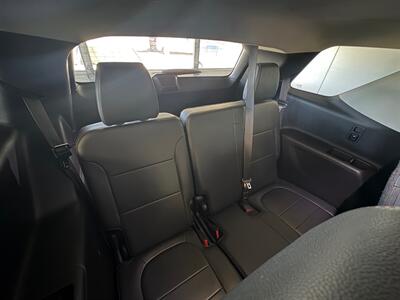2019 Chevrolet Traverse Premier   - Photo 8 - Newark, IL 60541