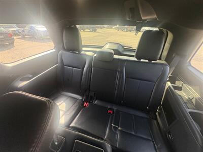 2019 Ford Expedition XLT   - Photo 8 - Newark, IL 60541