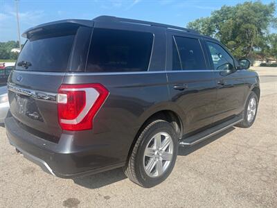 2019 Ford Expedition XLT   - Photo 2 - Newark, IL 60541
