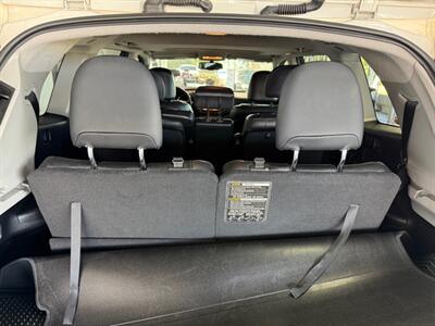 2012 Toyota Highlander Limited   - Photo 14 - Newark, IL 60541