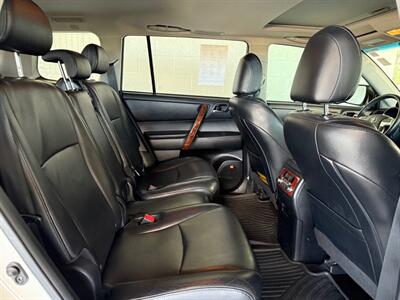 2012 Toyota Highlander Limited   - Photo 8 - Newark, IL 60541
