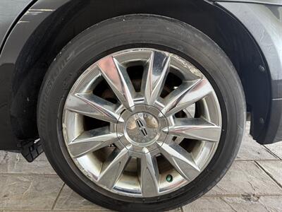 2011 Lincoln MKZ Hybrid   - Photo 12 - Newark, IL 60541