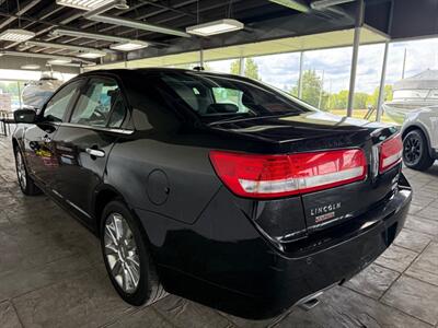 2011 Lincoln MKZ Hybrid   - Photo 4 - Newark, IL 60541