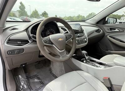 2022 Chevrolet Malibu LT - Photo 17 - Winston Salem, NC 27106
