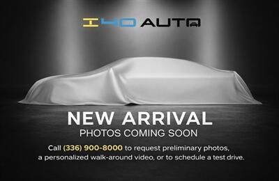 2022 Chevrolet Malibu LT   - Photo 1 - Winston Salem, NC 27106