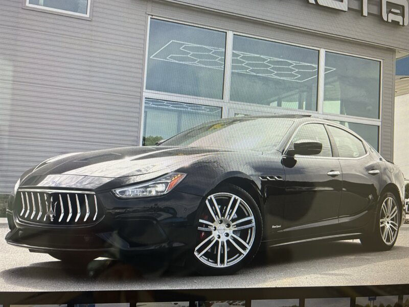2018 Maserati Ghibli SQ4 GranSport   - Photo 1 - Winston Salem, NC 27106