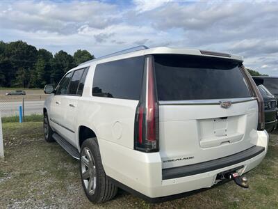 2020 Cadillac Escalade ESV Premium Luxury   - Photo 7 - Winston Salem, NC 27106