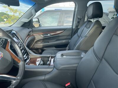 2020 Cadillac Escalade ESV Premium Luxury   - Photo 8 - Winston Salem, NC 27106