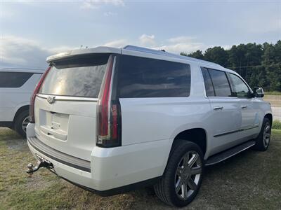 2020 Cadillac Escalade ESV Premium Luxury   - Photo 4 - Winston Salem, NC 27106