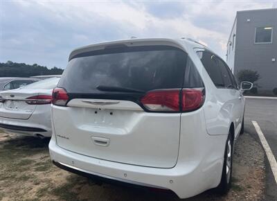 2018 Chrysler Pacifica Touring L Plus - Photo 9 - Winston Salem, NC 27106