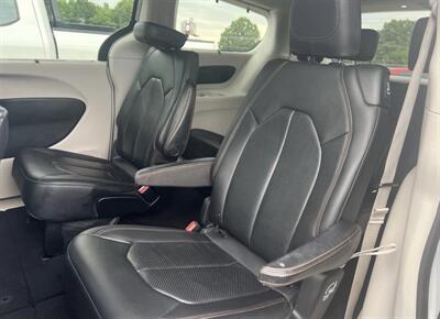 2018 Chrysler Pacifica Touring L Plus - Photo 11 - Winston Salem, NC 27106