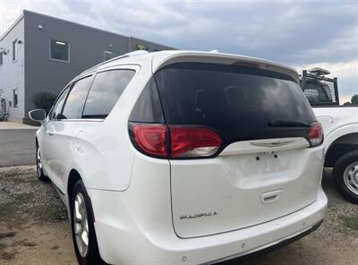 2018 Chrysler Pacifica Touring L Plus - Photo 7 - Winston Salem, NC 27106