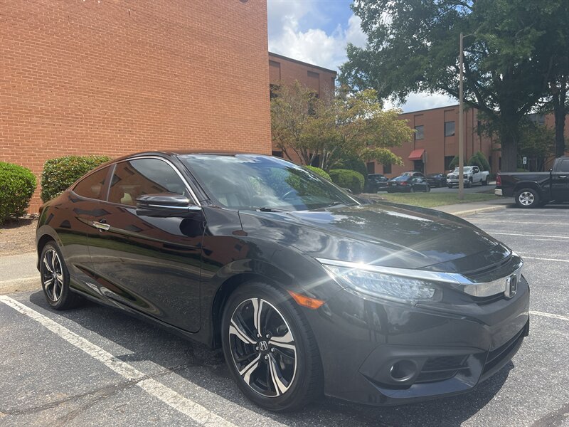2017 Honda Civic Touring - Photo 7