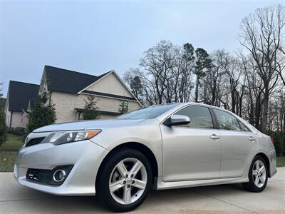 2014 Toyota Camry SE  