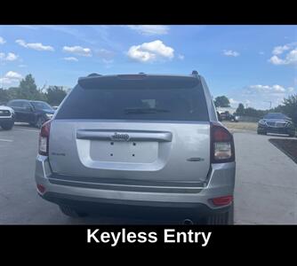 2017 Jeep Compass Sport   - Photo 12 - Winston Salem, NC 27106
