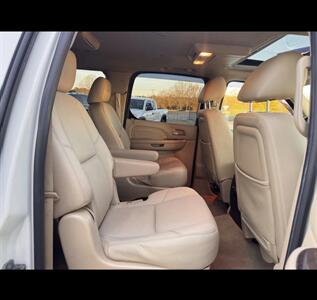 2014 Cadillac Escalade ESV Luxury - Photo 22 - Winston Salem, NC 27106