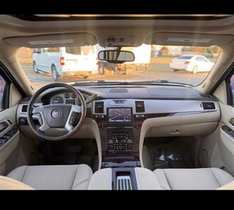 2014 Cadillac Escalade ESV Luxury - Photo 33 - Winston Salem, NC 27106