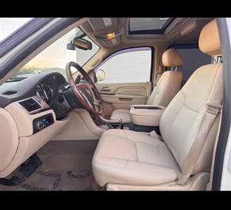 2014 Cadillac Escalade ESV Luxury - Photo 17 - Winston Salem, NC 27106