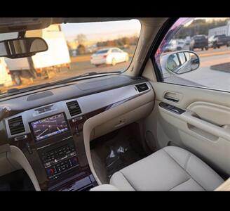 2014 Cadillac Escalade ESV Luxury - Photo 34 - Winston Salem, NC 27106