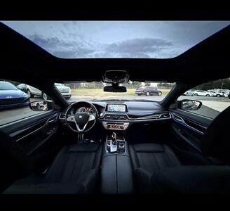 2018 BMW 750i xDrive   - Photo 30 - Winston Salem, NC 27106
