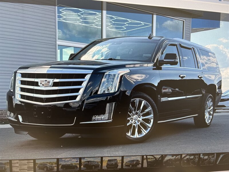 2019 Cadillac Escalade ESV Luxury  