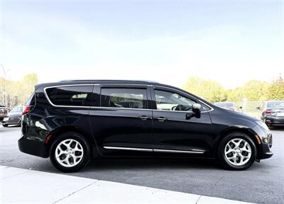 2020 Chrysler Pacifica Limited - Photo 8 - Winston Salem, NC 27106