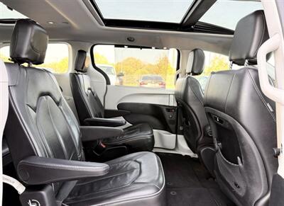 2020 Chrysler Pacifica Limited - Photo 25 - Winston Salem, NC 27106