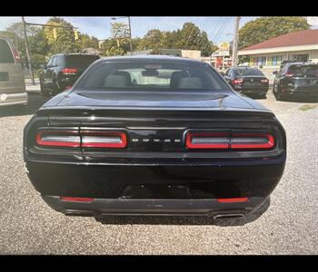 2017 Dodge Challenger R/T - Photo 10 - Winston Salem, NC 27106