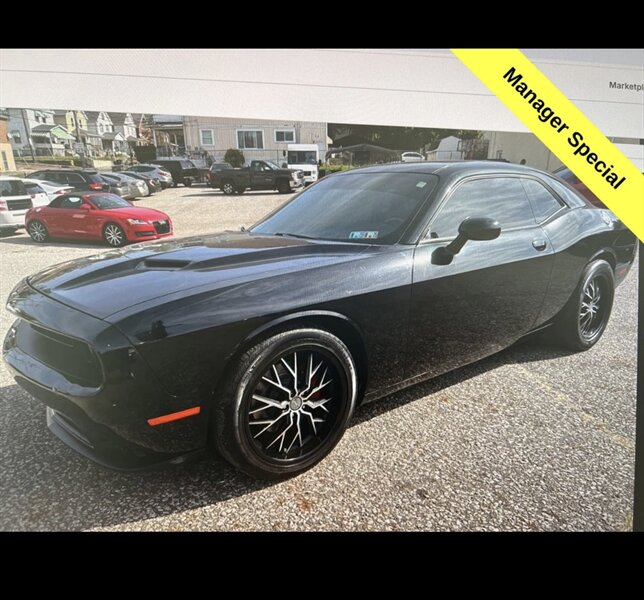 2017 Dodge Challenger R/T   - Photo 1 - Winston Salem, NC 27106
