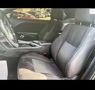2017 Dodge Challenger R/T - Photo 8 - Winston Salem, NC 27106